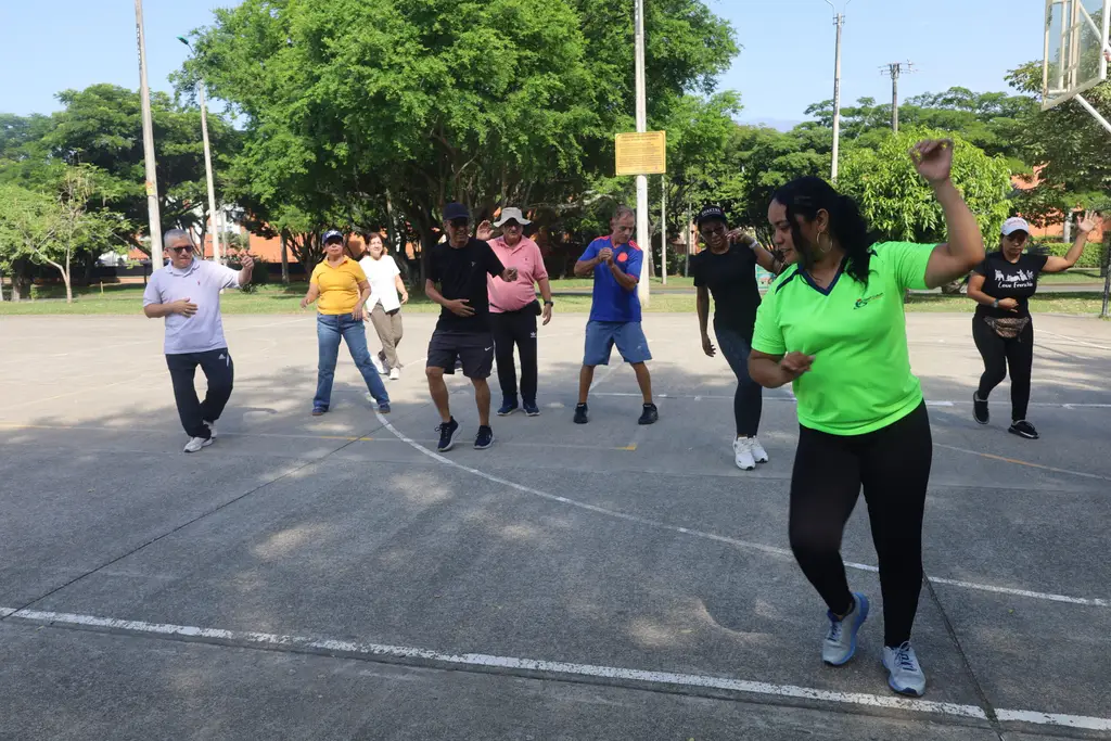 Clase de baile al aire libre